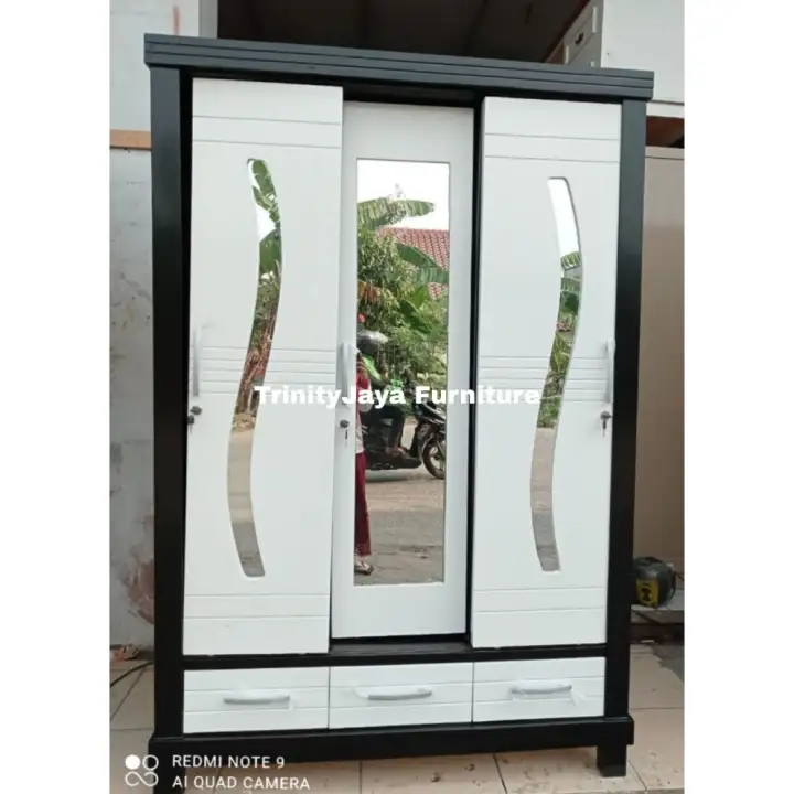 Lemari Pakaian 3 Pintu 2rak 1gantung Kayu Trinityjayafurniture Lazada Indonesia