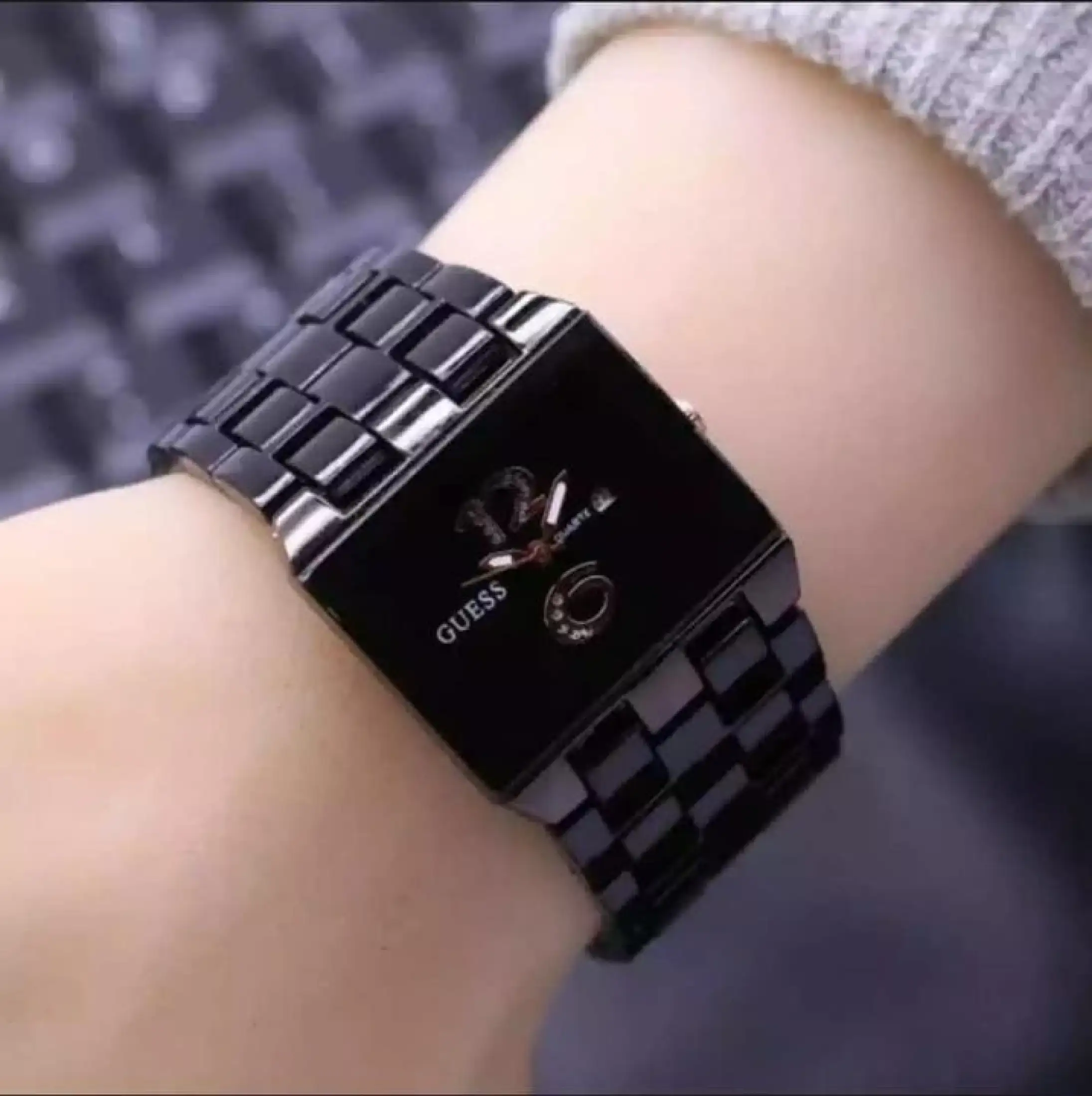 Jam Tangan Guess Wanita Mika Kotak Dewasa Terbaru 2021 Korean Style Remaja Murah Korea Import Impor Couple Pasangan Murah Kekinian Cewek Cwek Cwe Original Anti Air Ori Asli Kecil Besar Stainless Emas