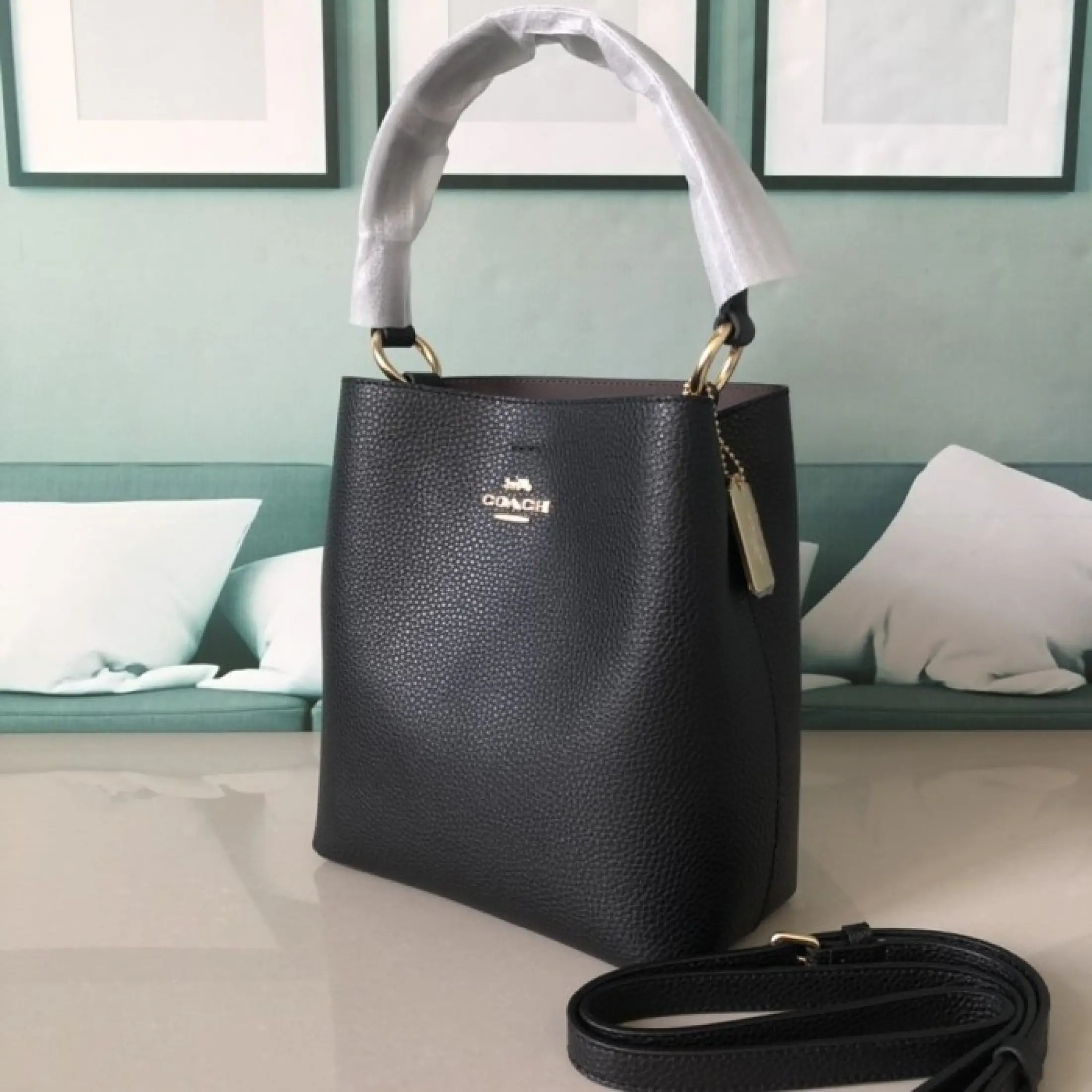 Big Sale 100 Original Tas Coach Town Bucket Bag In Crossgain Leather Black Lazada Indonesia Big Sale 100 Original Tas Coach Town Bucket Bag In Crossgain Leather Black Lazada Indonesia