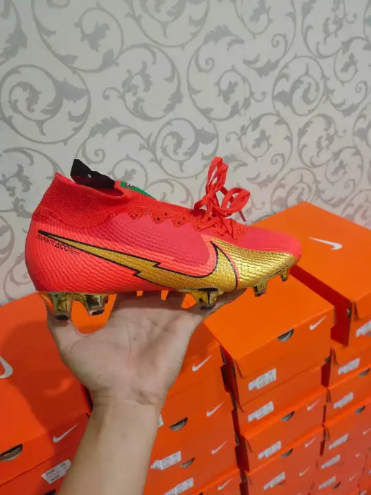 sepatu bola nike mercurial superfly