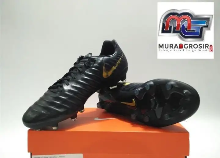 sepatu bola nike tiempo original
