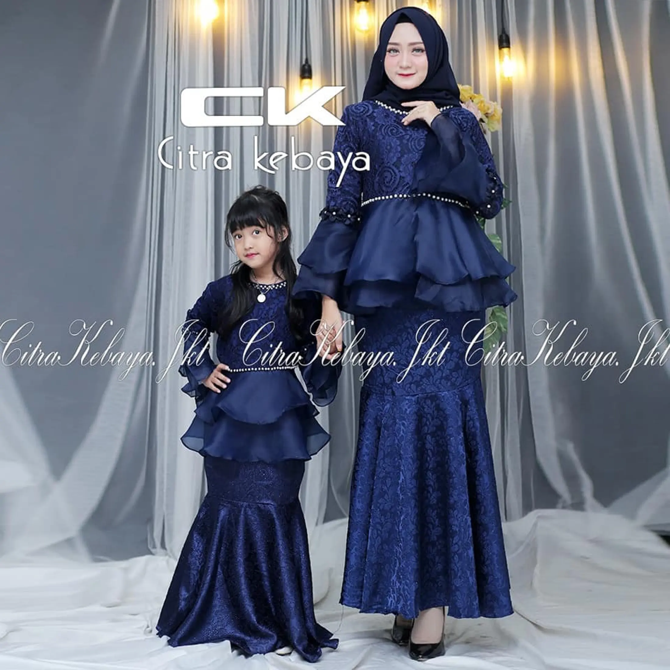 Kebaya Couple Brukat Mutiara Ibu Dan Anak Kebaya Couple Keluarga Kebaya Pesta Kebaya Kelurga Kebaya Couple Muslimah Lazada Indonesia