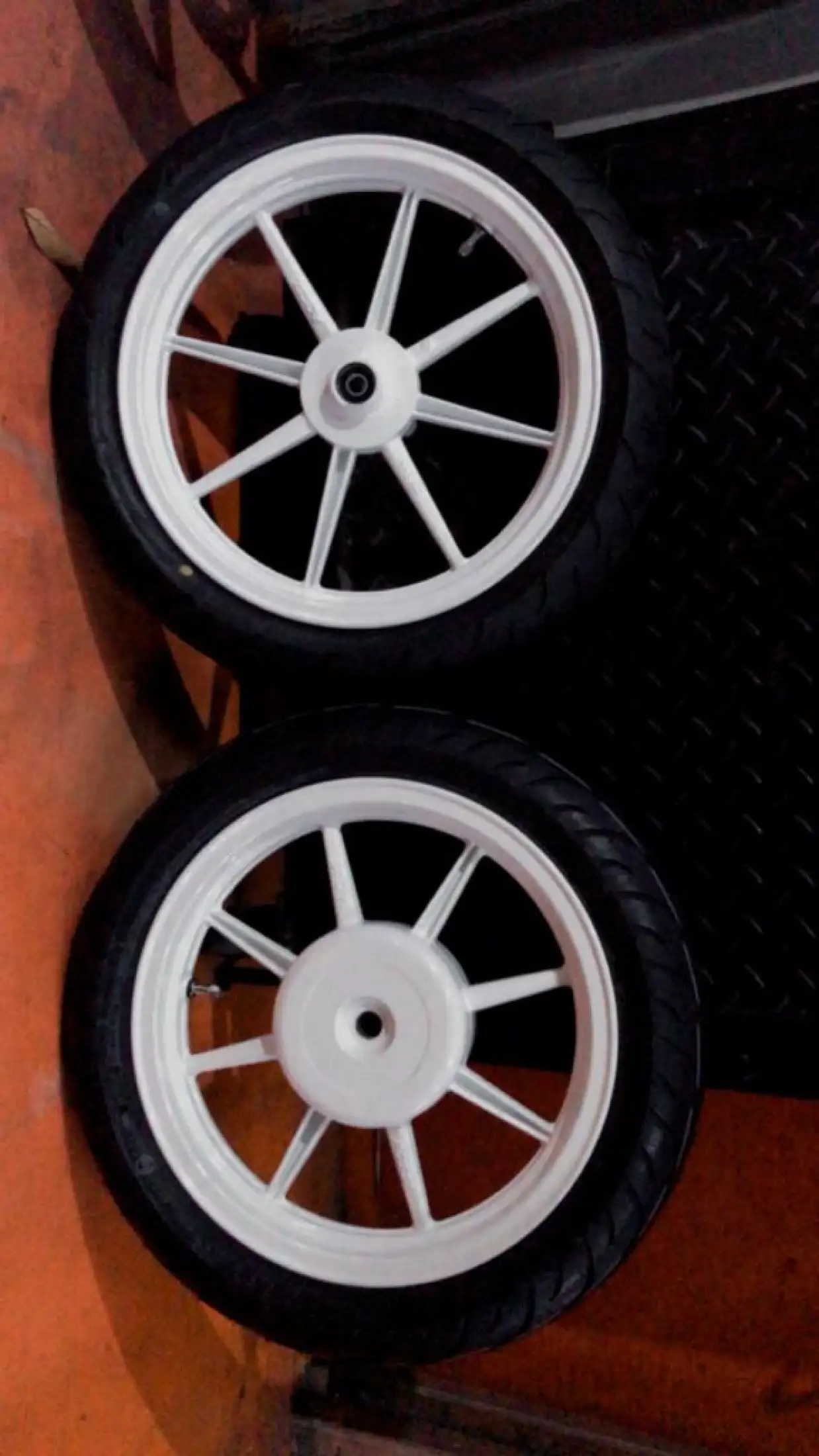 Velg Vrossi Copy Rcb Palang 8 Warna Putih Ring 14 Mio Beat Scopy Vario Nmax Aerox Pcx Universal Matic Obat Ganteng Hedon Lazada Indonesia
